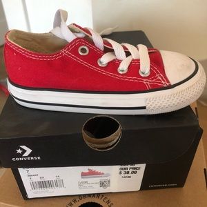 Toddler Converse Red SIZE 7 worn like once a little scuffed on top